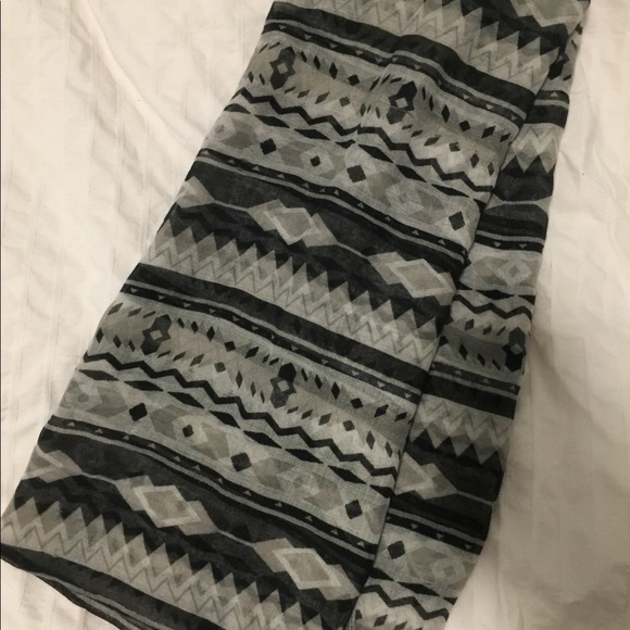 Scarves - Picture 1 of 3